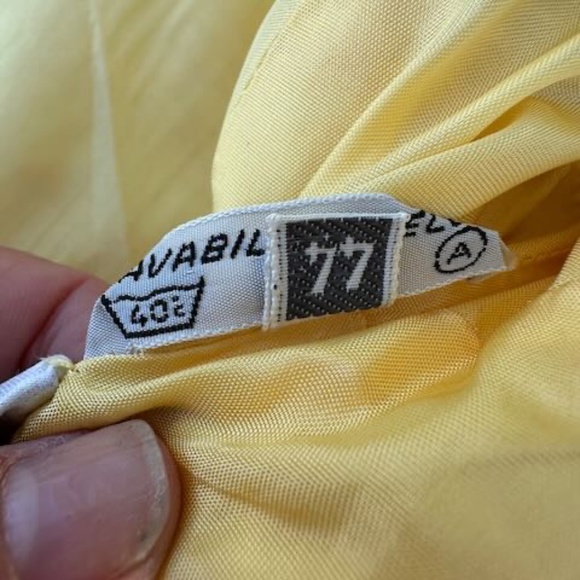 VINTAGE Rosier Patterned Yellow Suit - Picture 16 of 16